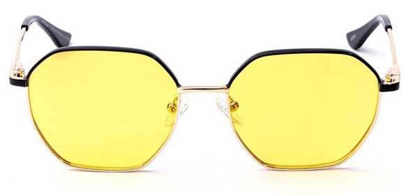 عینک زرد مناسب روزهای ابری